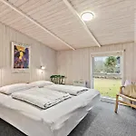 3 Bedroom Cozy Home In Tarm Tarm
