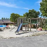Feriehus 3 Bedroom Cozy Home In Tarm
