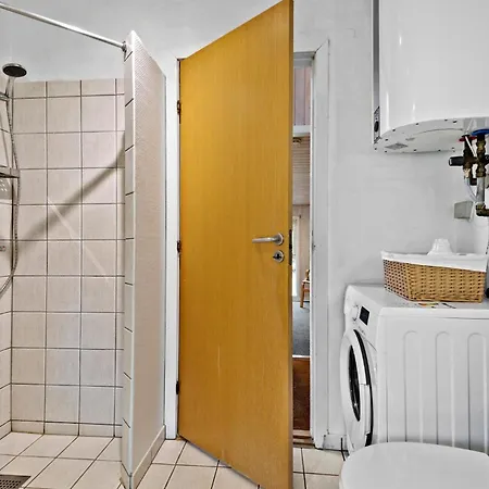 3 Bedroom Amazing In Holiday home Tarm