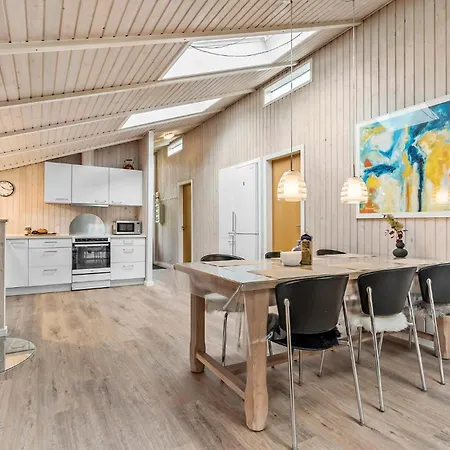 3 Bedroom Cozy In