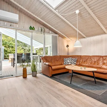 3 Bedroom Cozy In *