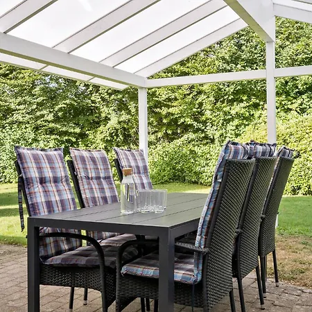 3 Bedroom Amazing In Holiday home Tarm